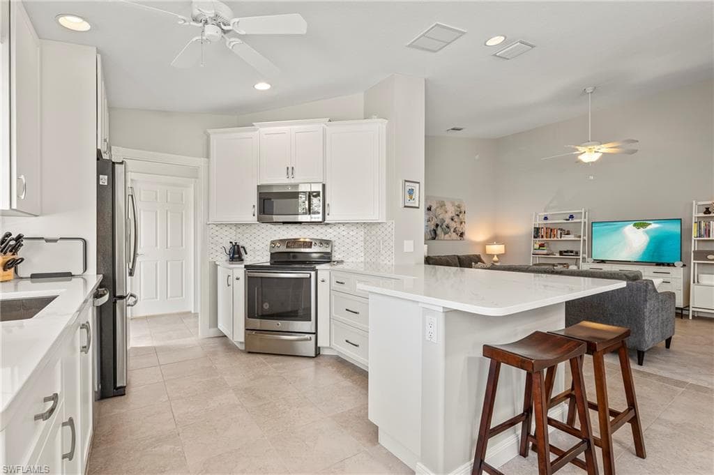 28199 Islet Trl, Bonita Springs, FL 34135-7