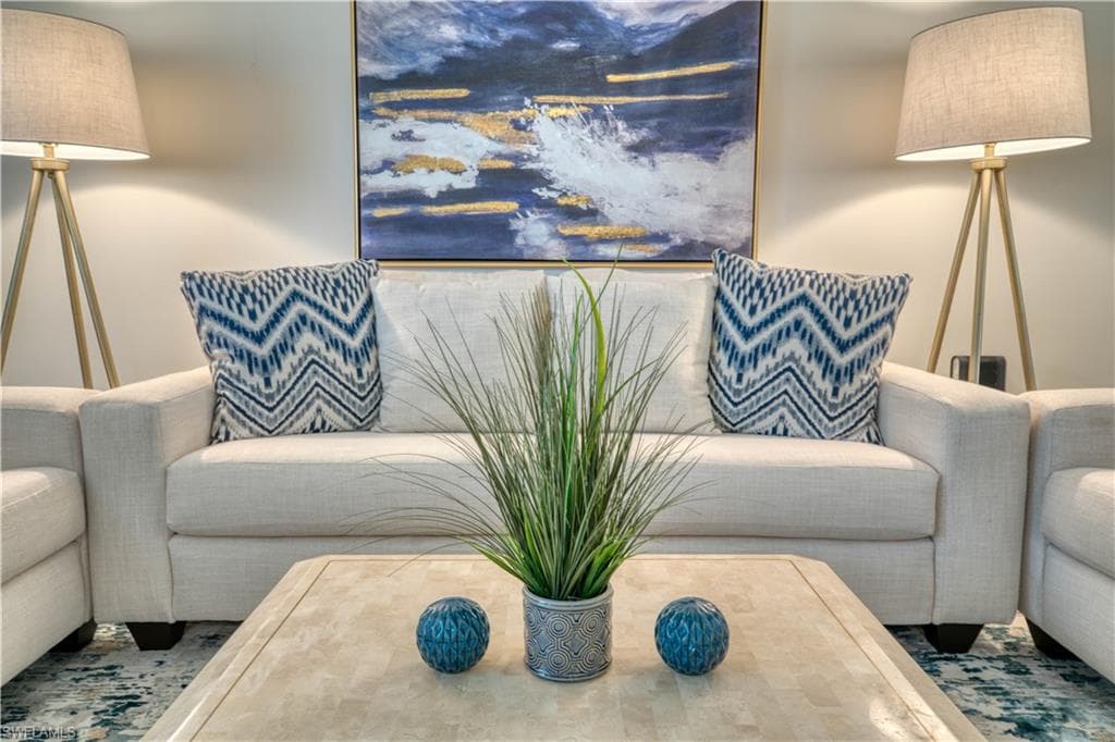 1069 Forest Lakes Dr 1-b, Naples, FL 34105-4