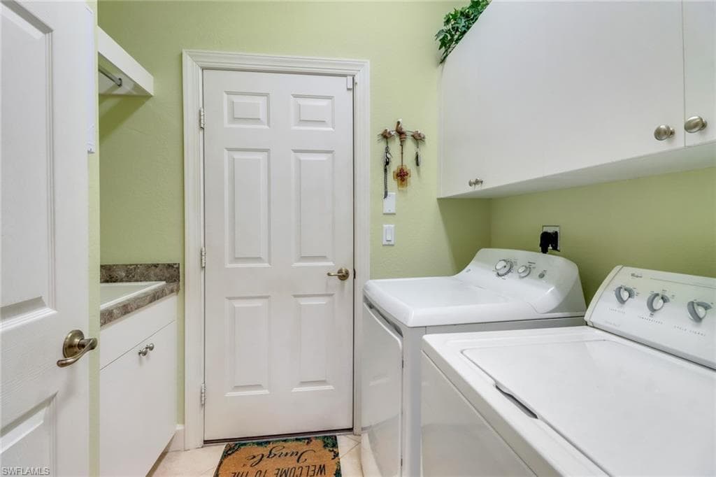 23605 Via Carino Ln, Bonita Springs, FL 34135-27