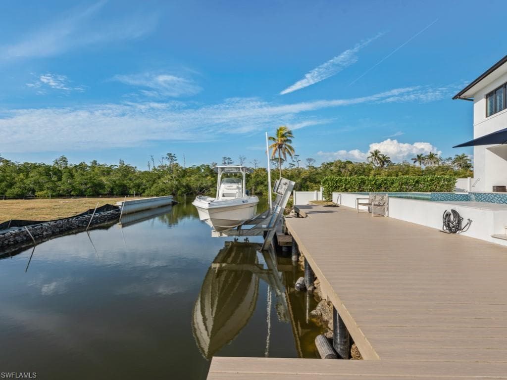 1100 Rainbow Dr, Naples, FL 34104-11