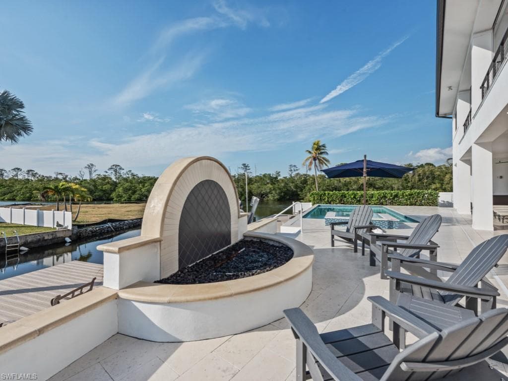 1100 Rainbow Dr, Naples, FL 34104-12
