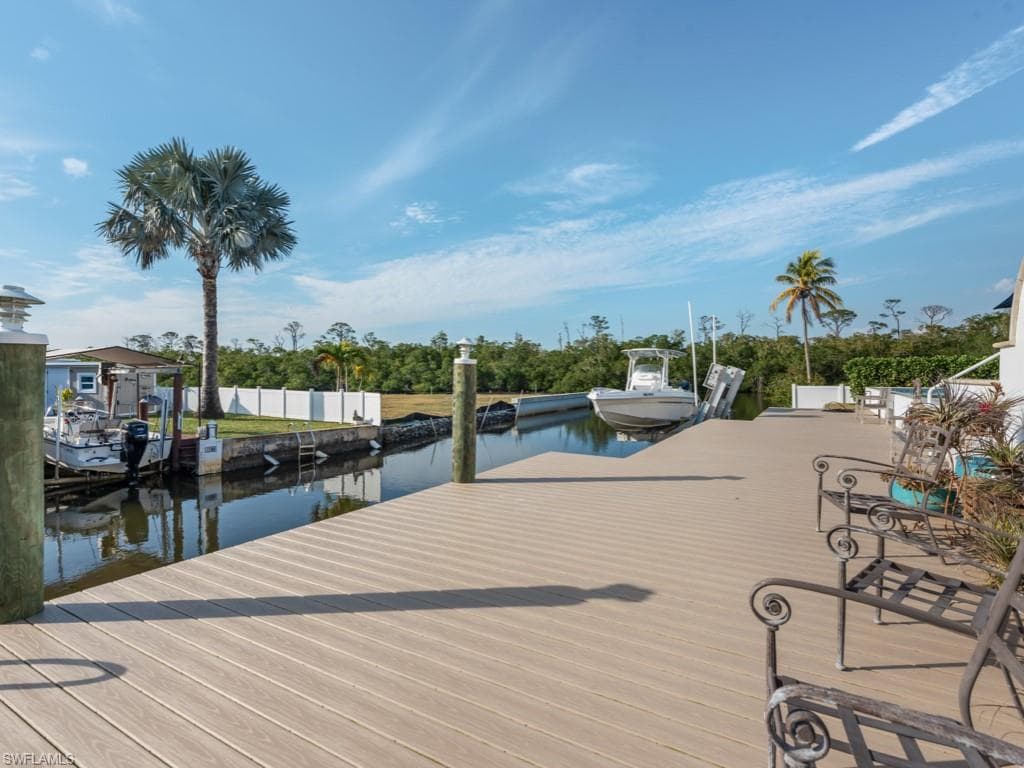 1100 Rainbow Dr, Naples, FL 34104-13