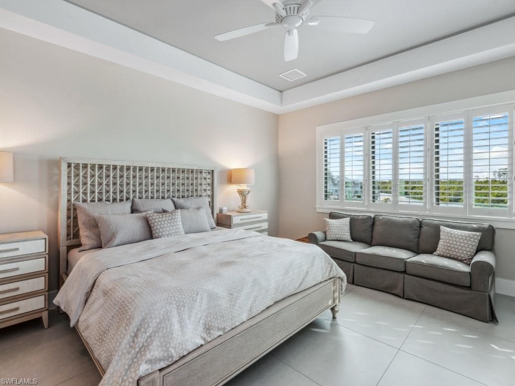 1100 Rainbow Dr, Naples, FL 34104-29