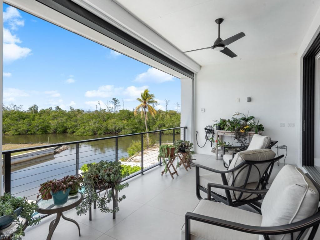 1100 Rainbow Dr, Naples, FL 34104-36
