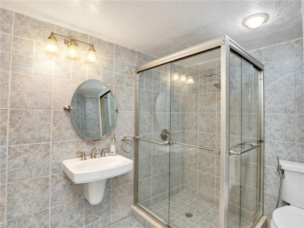 744 Landover Cir 101, Naples, FL 34104-13