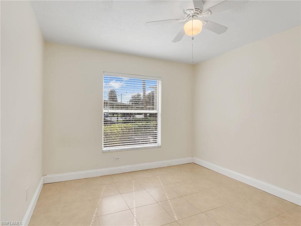 744 Landover Cir 101, Naples, FL 34104-16