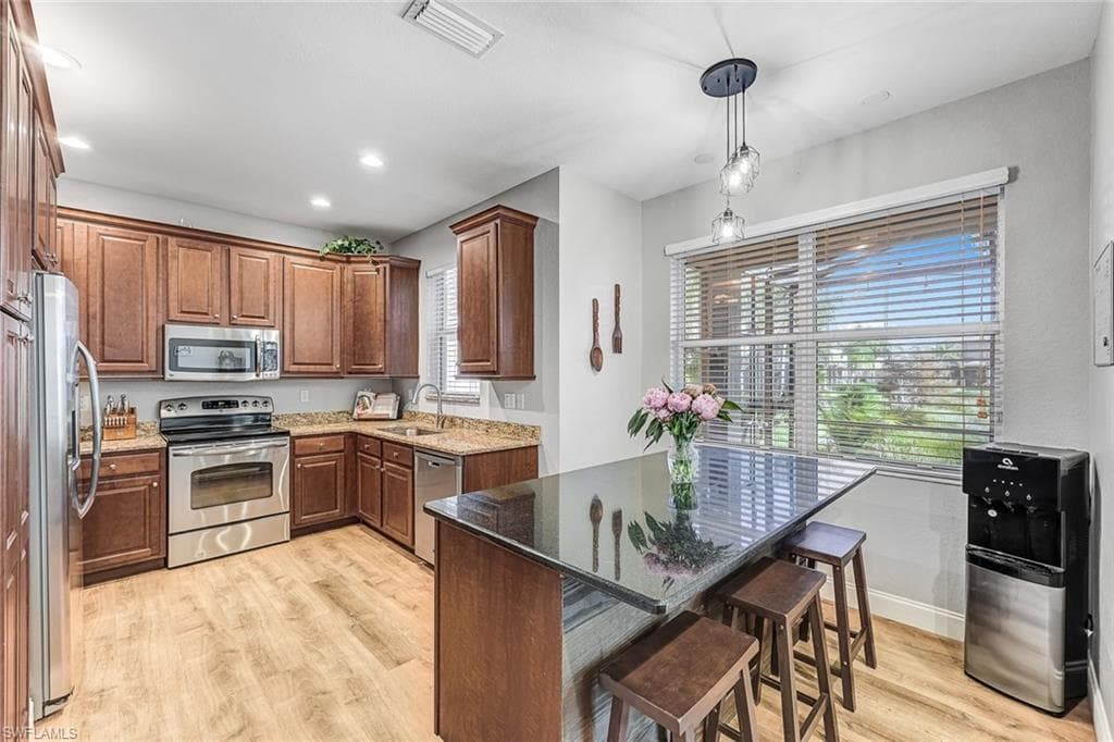 11077 Yellow Poplar Dr, Fort Myers, FL 33913-4