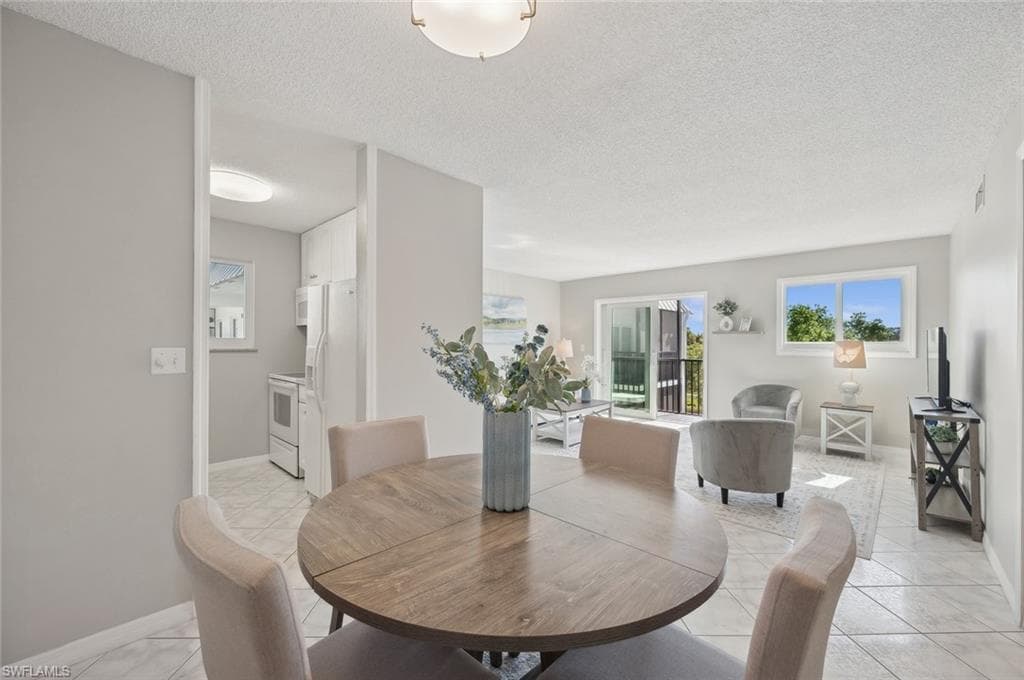 766 Central Ave 313, Naples, FL 34102-9