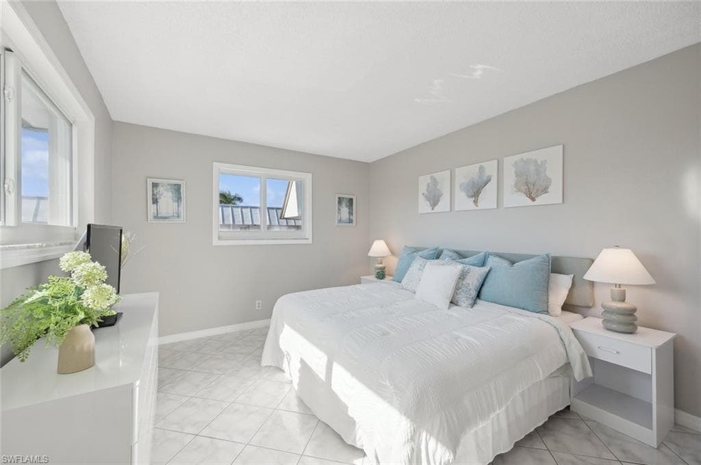 766 Central Ave 313, Naples, FL 34102-13