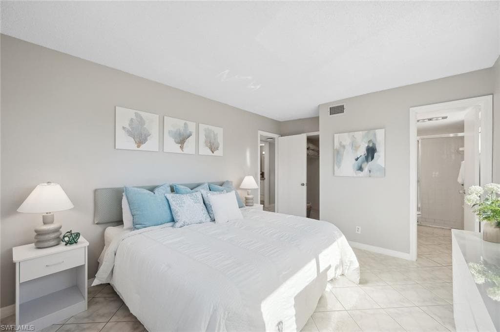 766 Central Ave 313, Naples, FL 34102-14