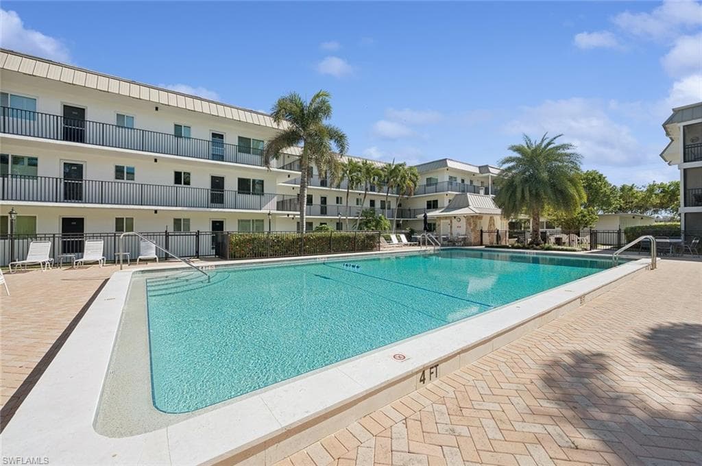 766 Central Ave 313, Naples, FL 34102-19