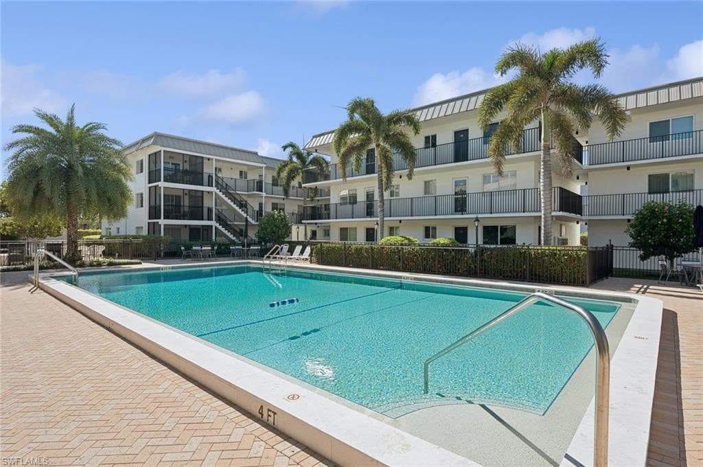766 Central Ave 313, Naples, FL 34102-2