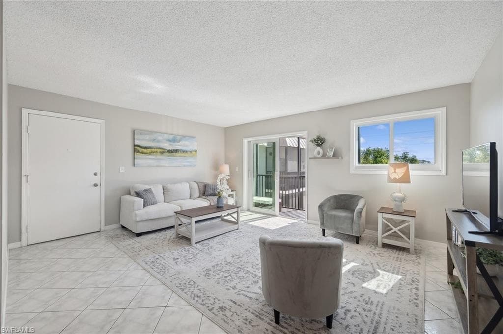 766 Central Ave 313, Naples, FL 34102-6