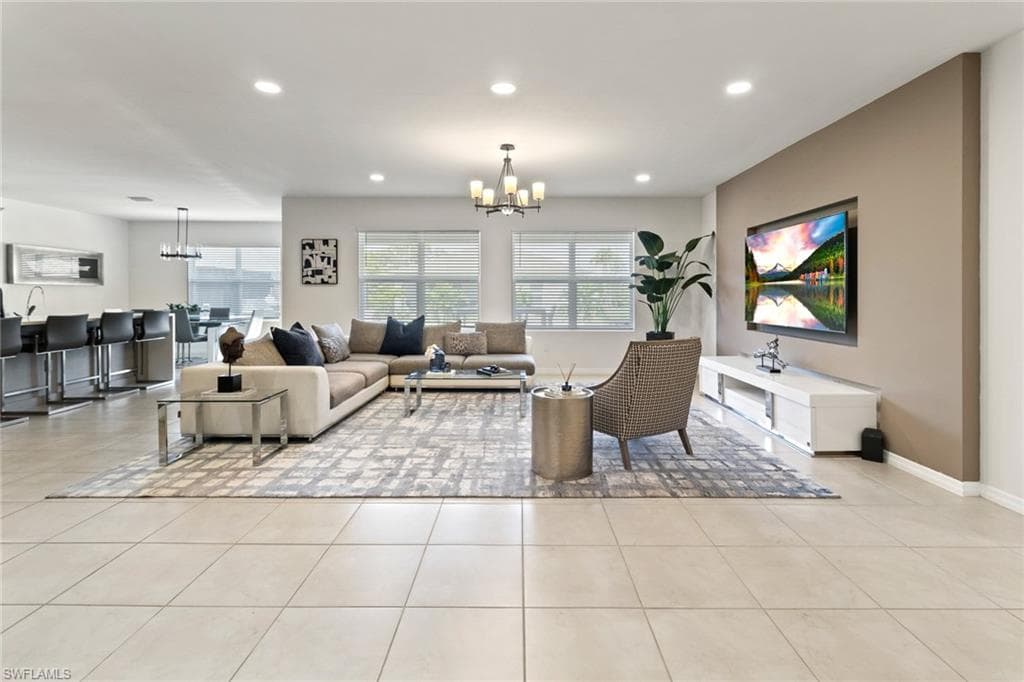 204 25th Ave, Cape Coral, FL 33991-6