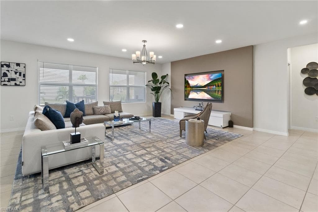 204 25th Ave, Cape Coral, FL 33991-7