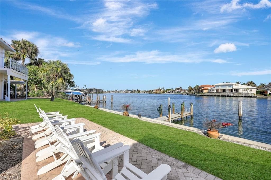 3070 Gulf Shore Blvd N 105, Naples, FL 34103-23