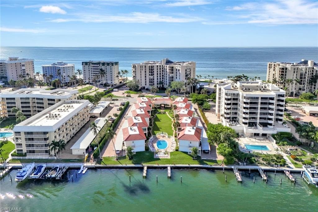 3070 Gulf Shore Blvd N 105, Naples, FL 34103-26