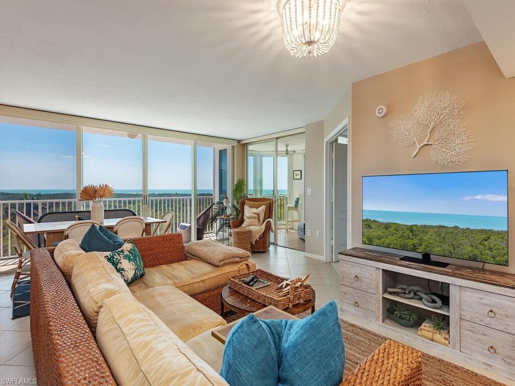 6361 Pelican Bay Blvd 503, Naples, FL 34108-3