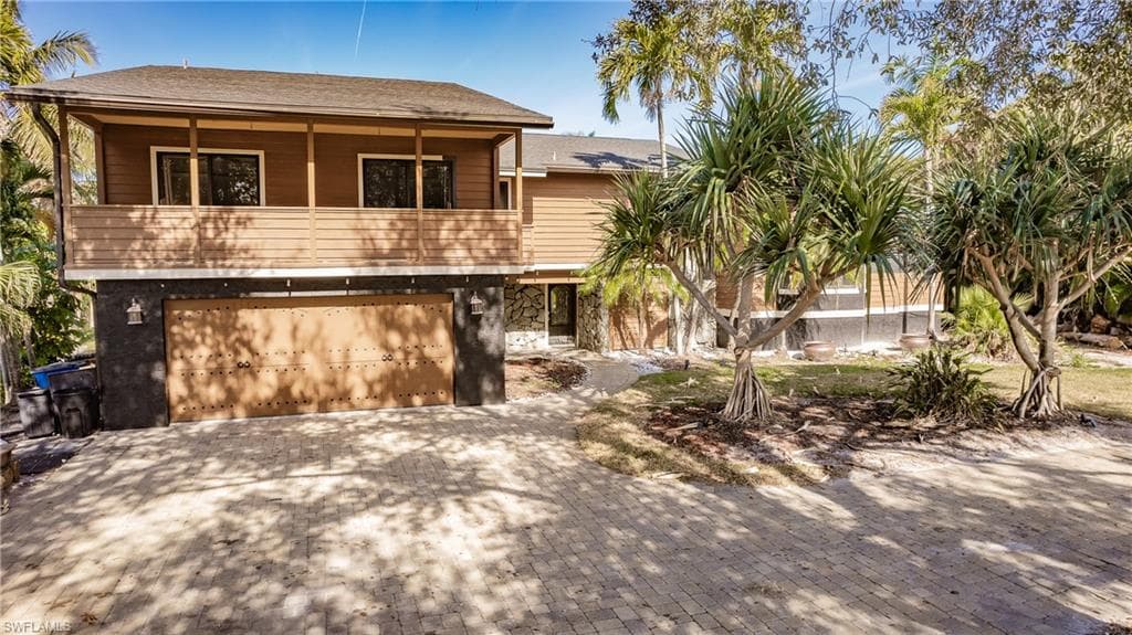 7232 Heaven Ln, Fort Myers, FL 33908-2