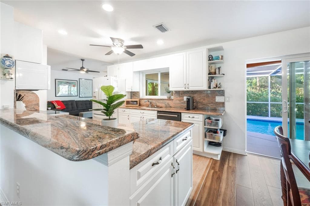 3671 8th Ave SE, Naples, FL 34117-1