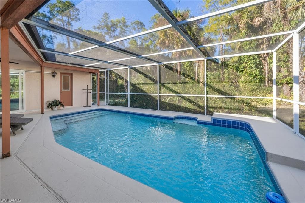 3671 8th Ave SE, Naples, FL 34117-27