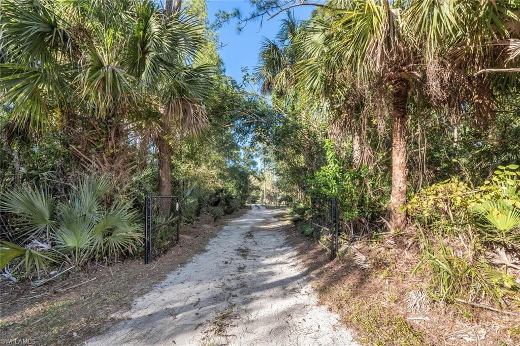 3671 8th Ave SE, Naples, FL 34117-28