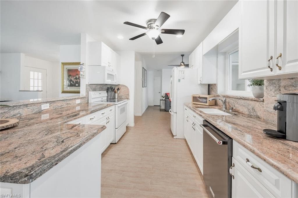 3671 8th Ave SE, Naples, FL 34117-4