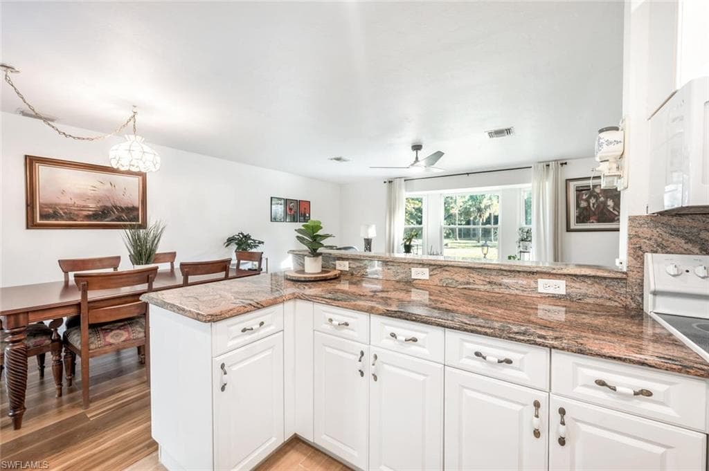 3671 8th Ave SE, Naples, FL 34117-5