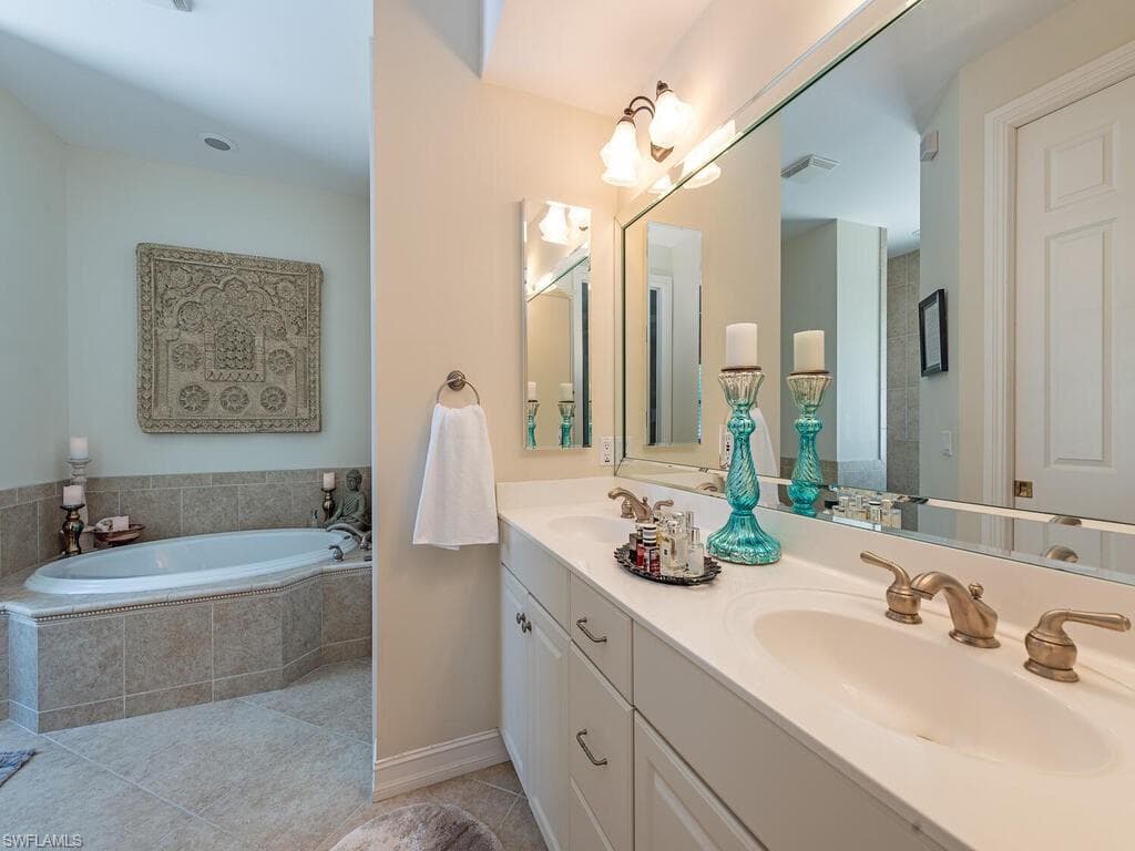 636 102nd Ave N, Naples, FL 34108-12
