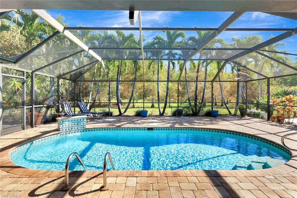 630 Saint Andrews Blvd, Naples, FL 34113-3