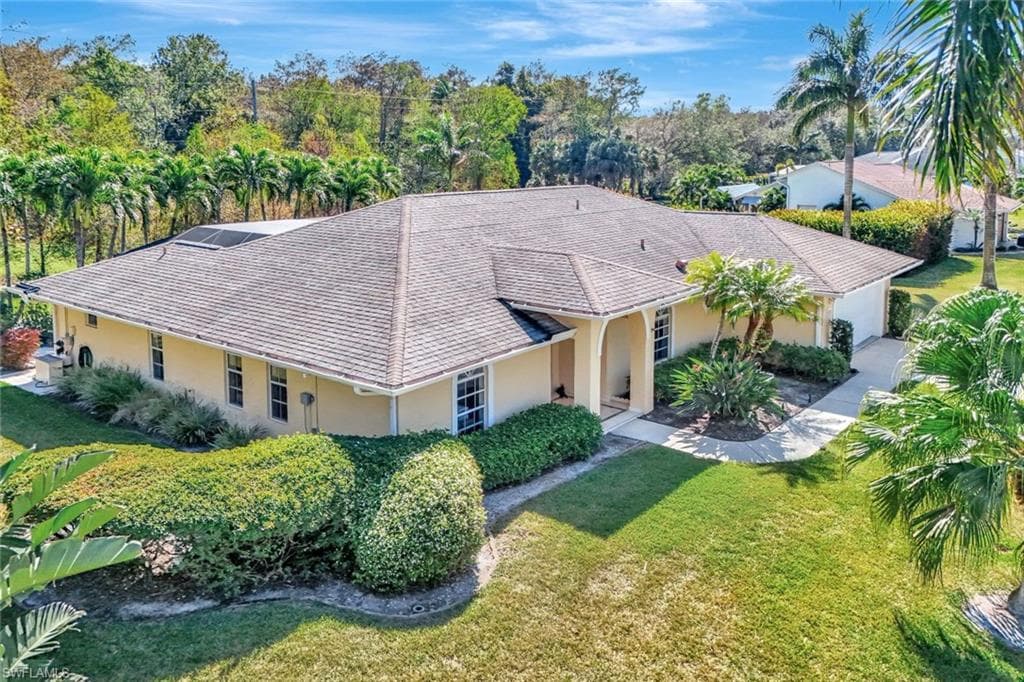 630 Saint Andrews Blvd, Naples, FL 34113-5