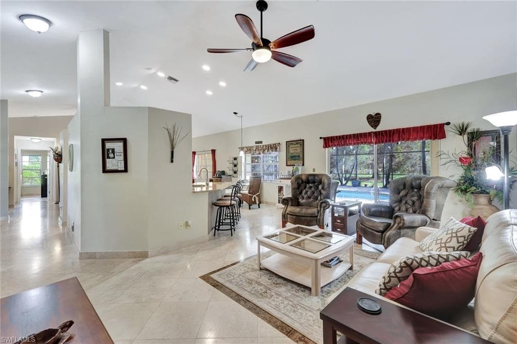 630 Saint Andrews Blvd, Naples, FL 34113-7