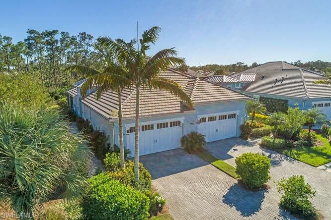 7003 Dominica Dr, Naples, FL 34113-1