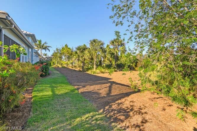 7003 Dominica Dr, Naples, FL 34113-32