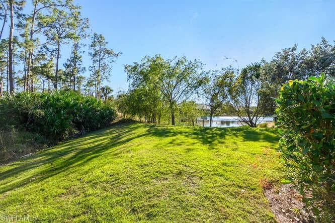 7003 Dominica Dr, Naples, FL 34113-3
