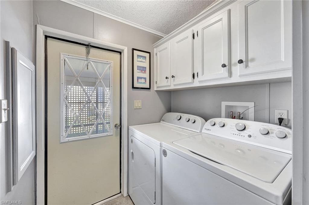 1753 Beverly Dr, Naples, FL 34114-21