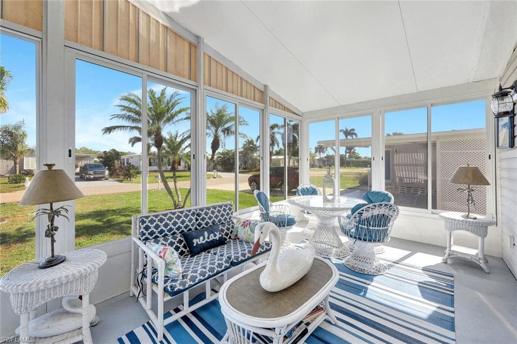 1753 Beverly Dr, Naples, FL 34114-23