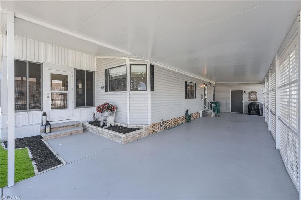 1753 Beverly Dr, Naples, FL 34114-5