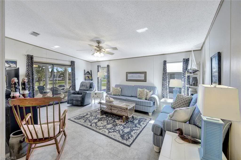 1753 Beverly Dr, Naples, FL 34114-6
