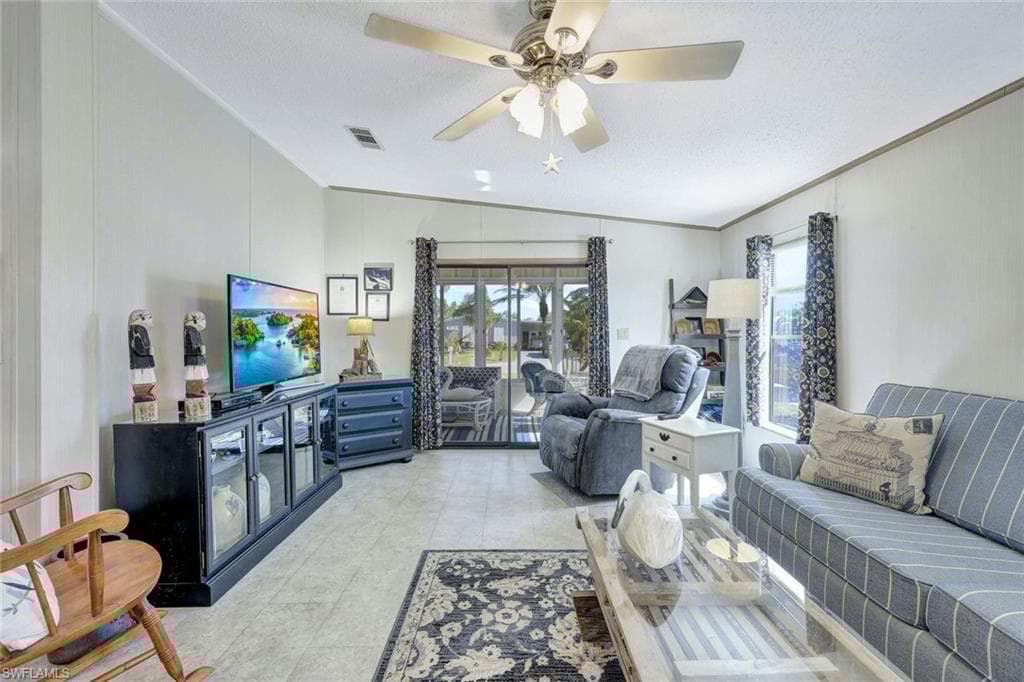 1753 Beverly Dr, Naples, FL 34114-7