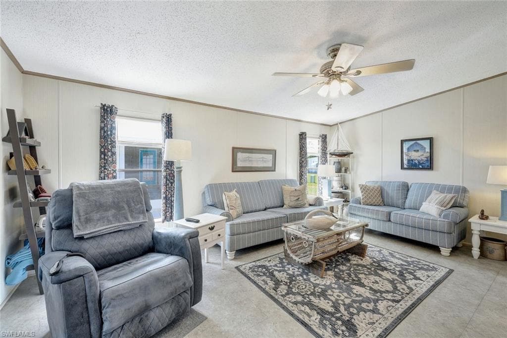 1753 Beverly Dr, Naples, FL 34114-8