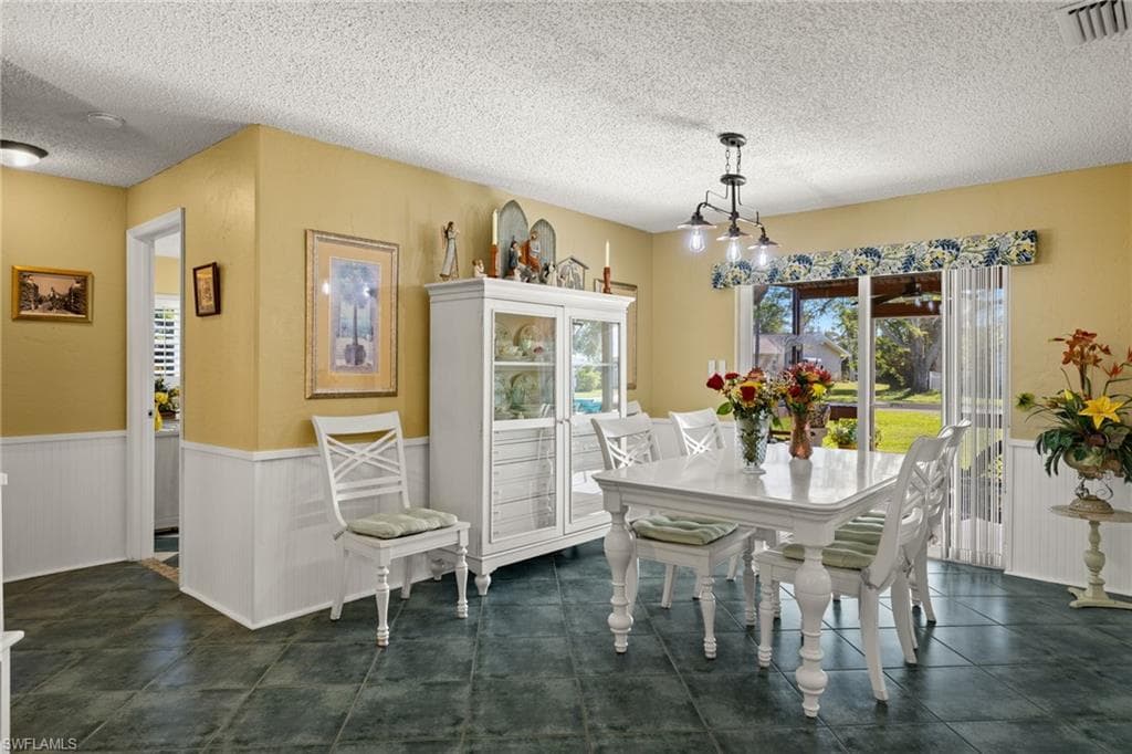 12911 Iona Rd, Fort Myers, FL 33908-12