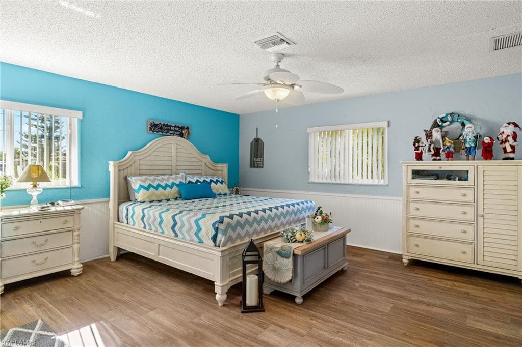 12911 Iona Rd, Fort Myers, FL 33908-13