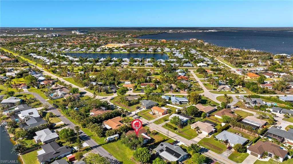 12911 Iona Rd, Fort Myers, FL 33908-33