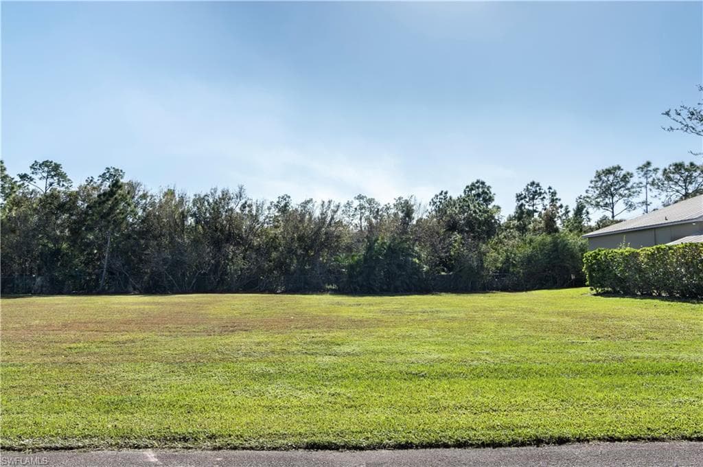 4057 Skyway Dr Lot#30, Naples, FL 34112-2922-2