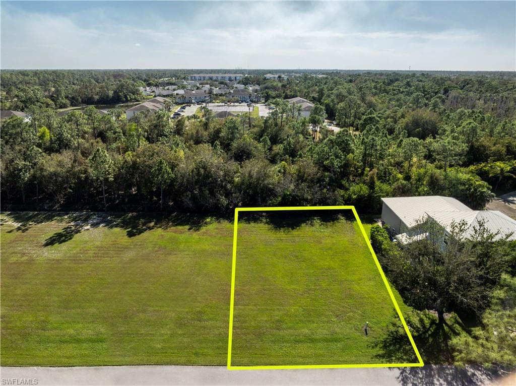 4057 Skyway Dr Lot#30, Naples, FL 34112-2922-4