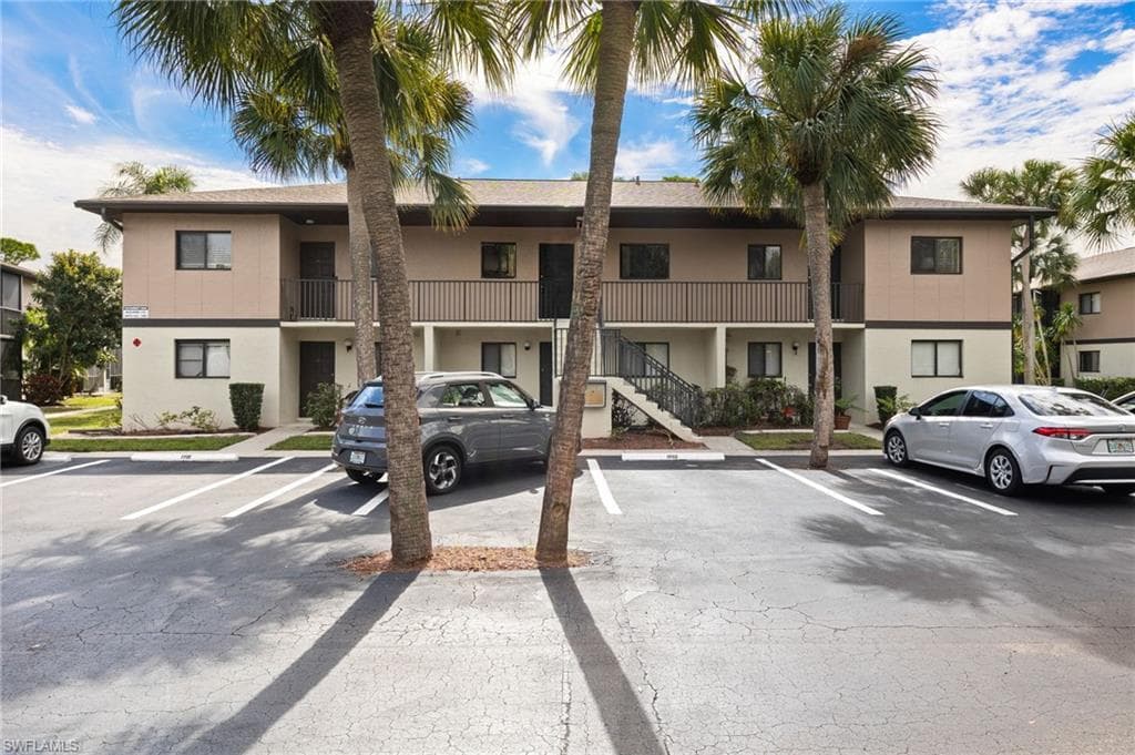 1231 Barrett Rd 1005, North Fort Myers, FL 33903-1