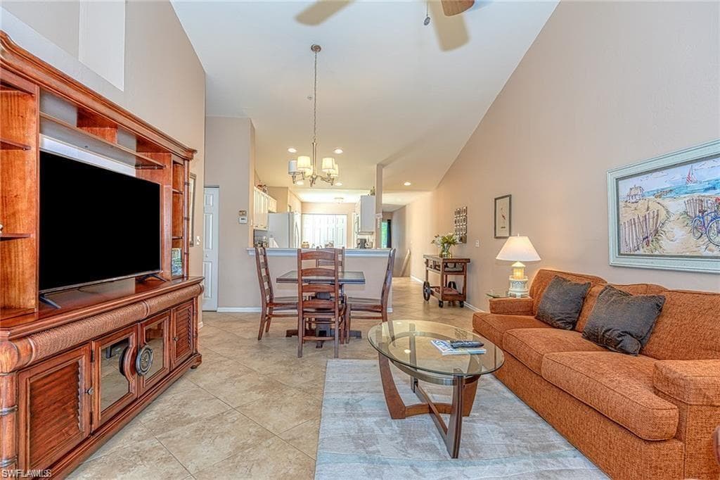4970 Deerfield Way F-203, Naples, FL 34110-9