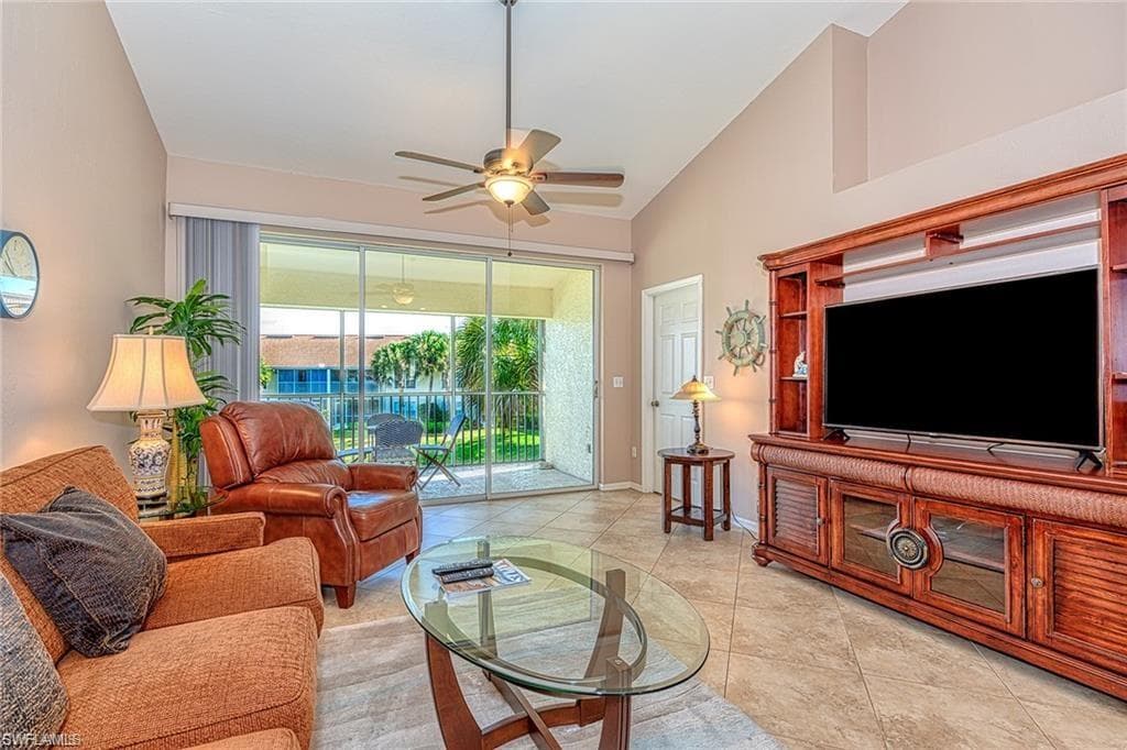 4970 Deerfield Way F-203, Naples, FL 34110-10