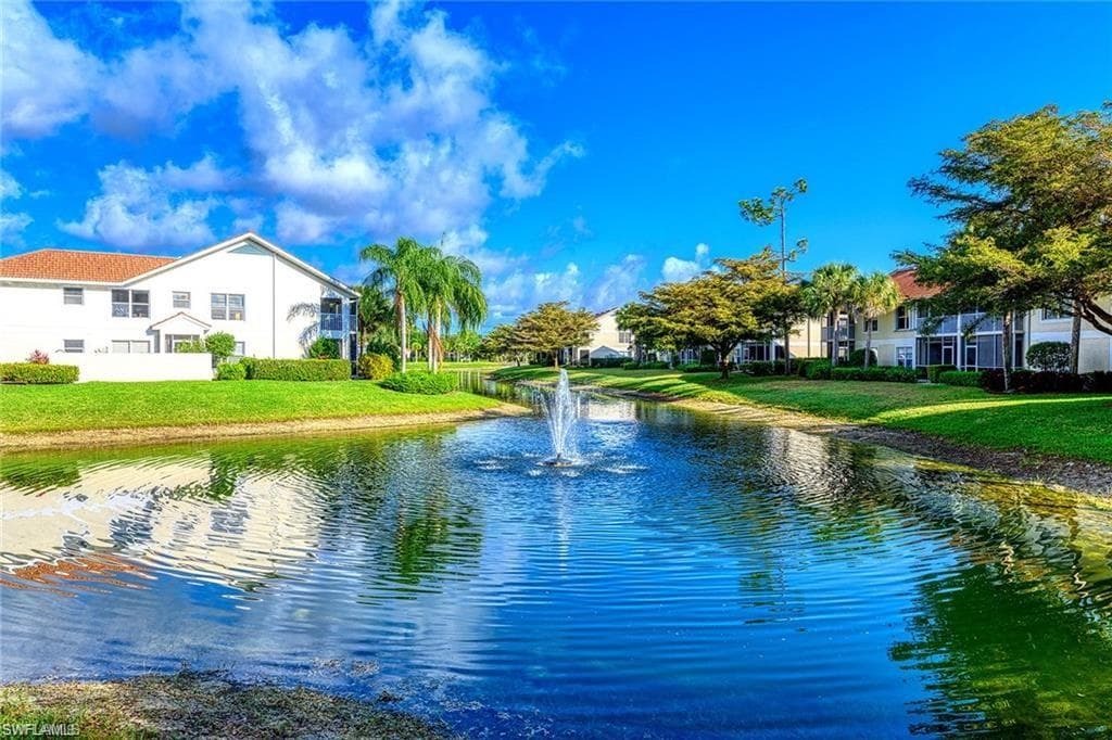4970 Deerfield Way F-203, Naples, FL 34110-24